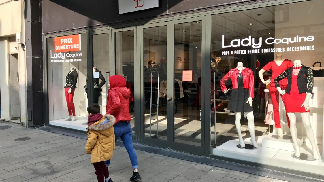 A Reims Lady Coquine ouvre rue de Vesle